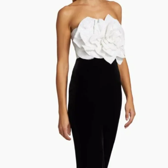 Badgley Mischka | Dresses | Size 4 Badgley Mischka Rose Bodice Formal  Strapless Dress Blackwhite Sequins | Poshmark